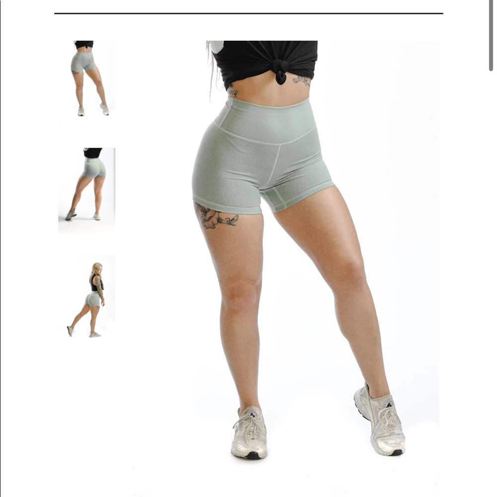 TYC Resilient Classic Short - Sea Salt